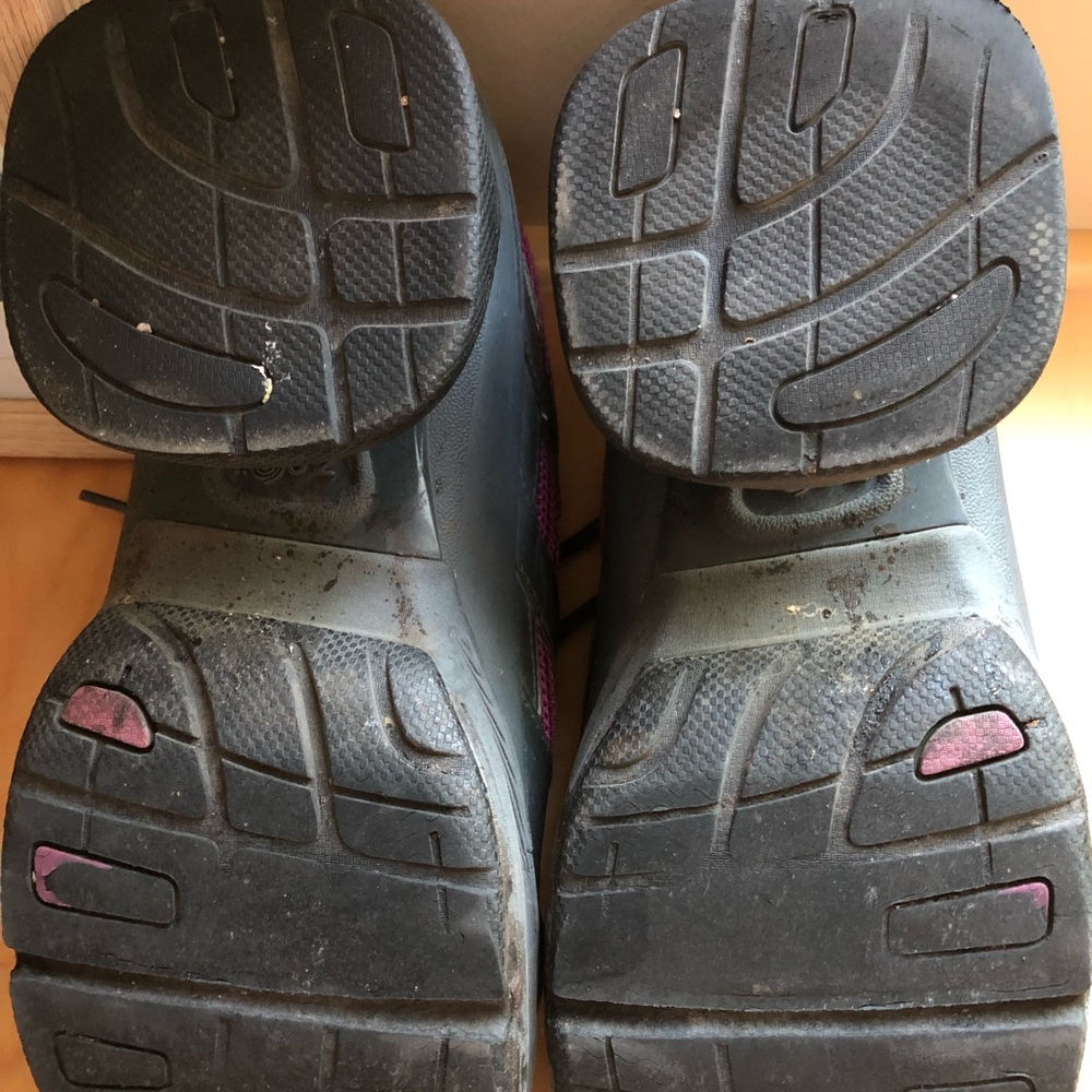 Z Coil shoes - Picture 2 of 3
